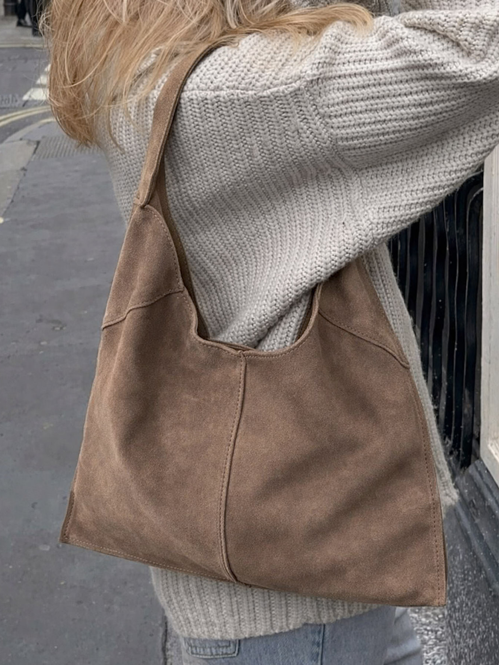 Nové kabelky & opasky