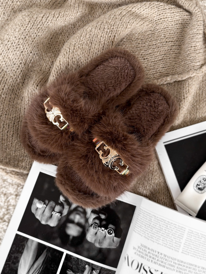 Tmavě hnědé domácí huňaté pantofle SOFTIES s ozdobou (Veľkosť 36-37)