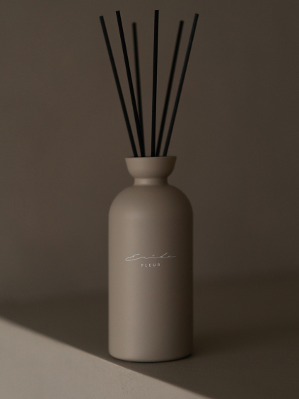 Difuzér do bytu s tyčinkami FLEUR 250 ml 2