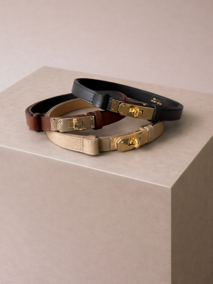 1034EFF7 0AB6 4B85 A078 C70C01146421