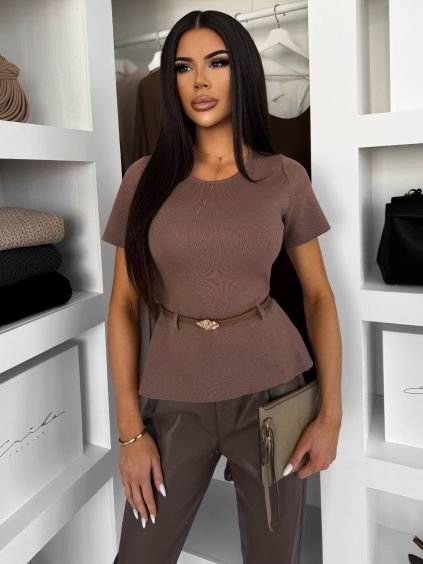 141852 hnedy vypasovany top vexton s paskem