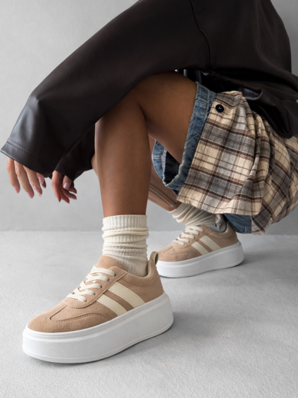 Svetlo hnedé semišové štýlové tenisky CAVELLO na platforme