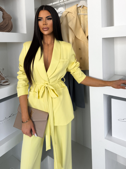 Žlté elegantné sako THELYA s viazaním