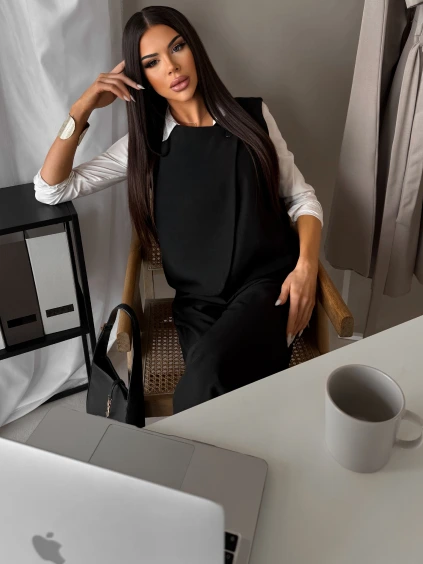 Černá elegantní vestička top  XANTOR na knoflík (Veľkosť ONESIZE)