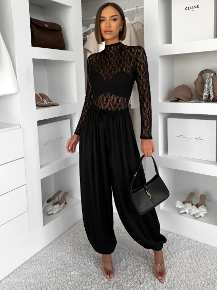 Čierne saténové balónové široké nohavice KALLOS (Veľkosť ONESIZE)