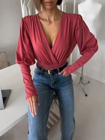 Lososové elegantní body KORBIX s výstřihem (Veľkosť ONESIZE)