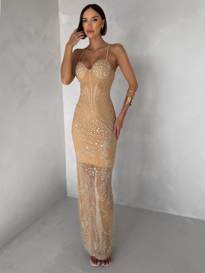 Hnedé trblietavé nude dlhé šaty ORYNTHIA s kamienkami (Veľkosť L)