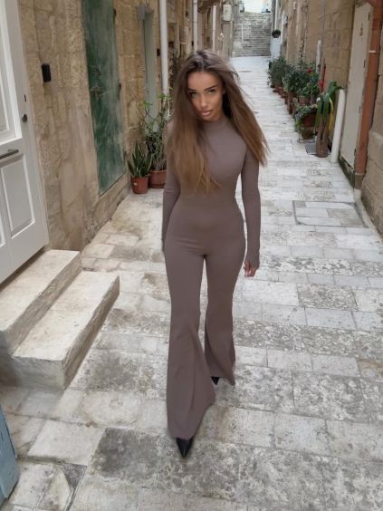 Hnedý elegantný tvarujúci overal NOIRISE (Veľkosť ONESIZE)