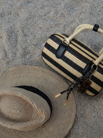 Čierna letná pruhovaná kabelka RAFFIAT (Veľkosť ONESIZE)