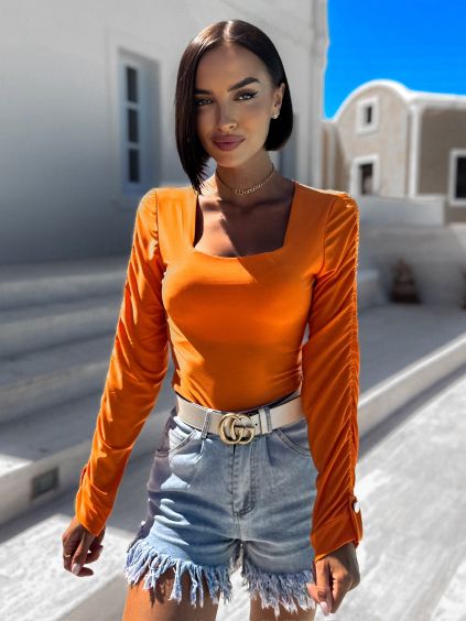 76538 oranzove elegantni body rigolde s rasenim