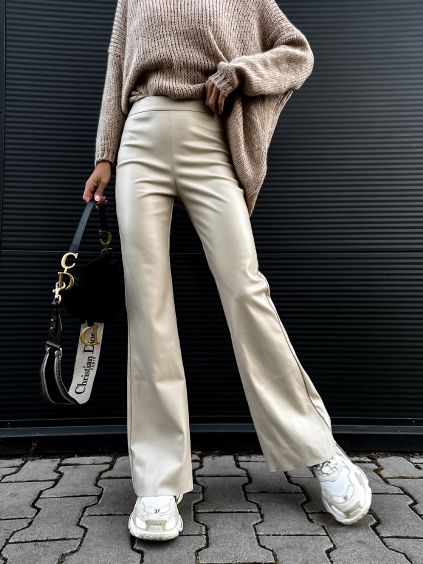 Béžové koženkové elegantní kalhoty DIMANES (Veľkosť S)