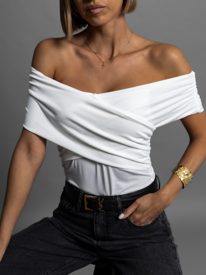 Biele elegantné body RAINERE s odhalenými ramenami