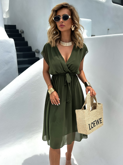 Khaki elegantní splývavé šaty EDVIN s výstřihem (Veľkosť ONESIZE)