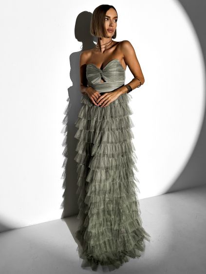 111298 2 khaki plesove tylove saty brunhil s volanky
