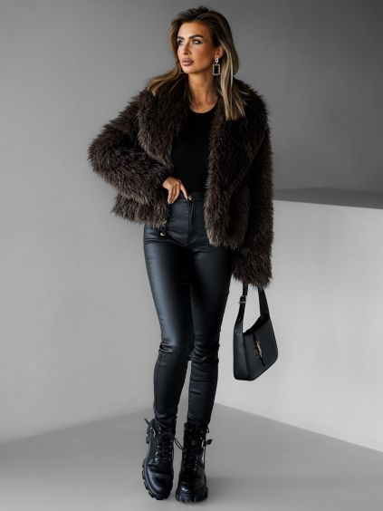 115941 hnedy kozesinovy faux fur kabatek pesha