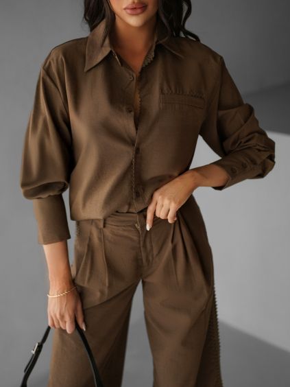 Hnědá elegantní pohodlná košile BOBBIE (Veľkosť M/L)