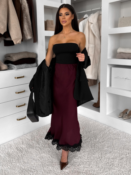 Bordová elegantná saténová midi sukňa SKAYA