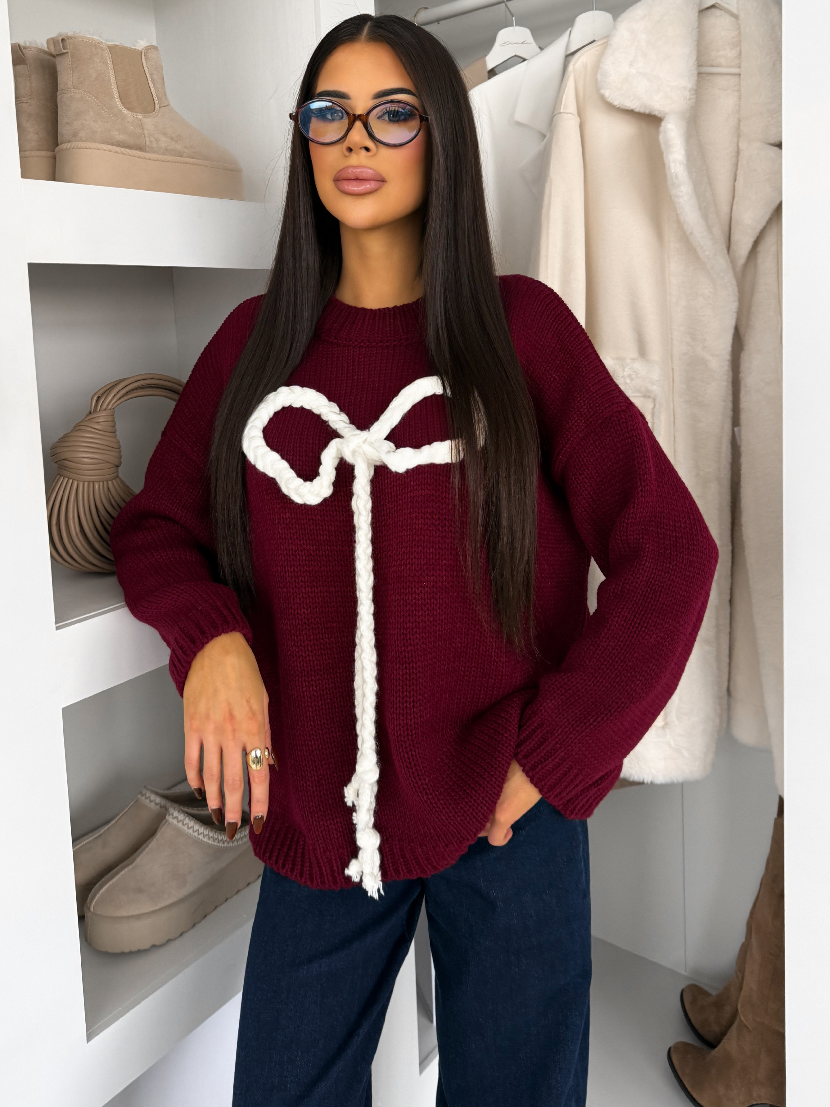 Vínový oversize sveter NYRISE s mašľou Veľkosť: ONESIZE