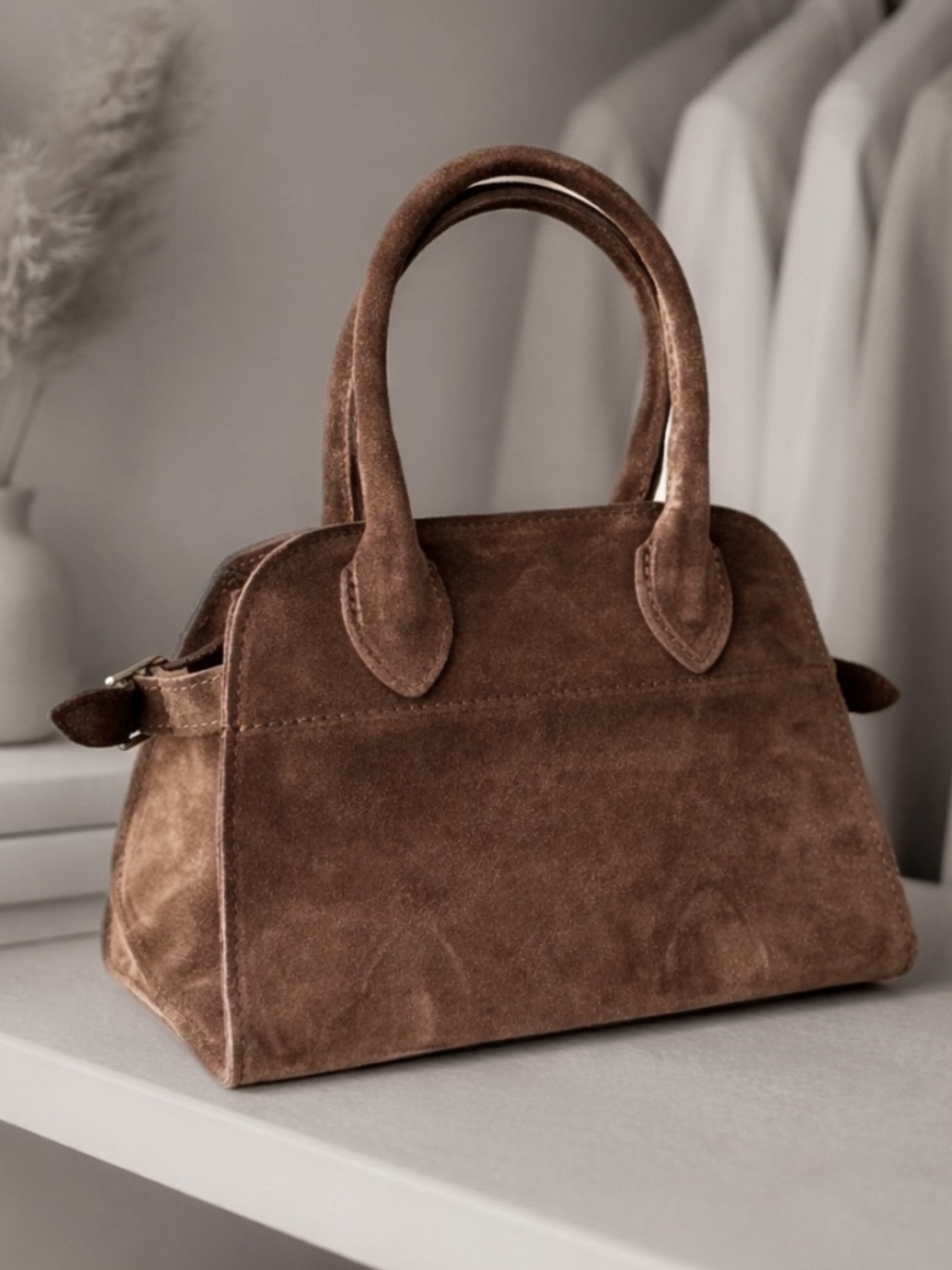 Hnedá semišová štýlová kabelka TEVRION Veľkosť: ONESIZE