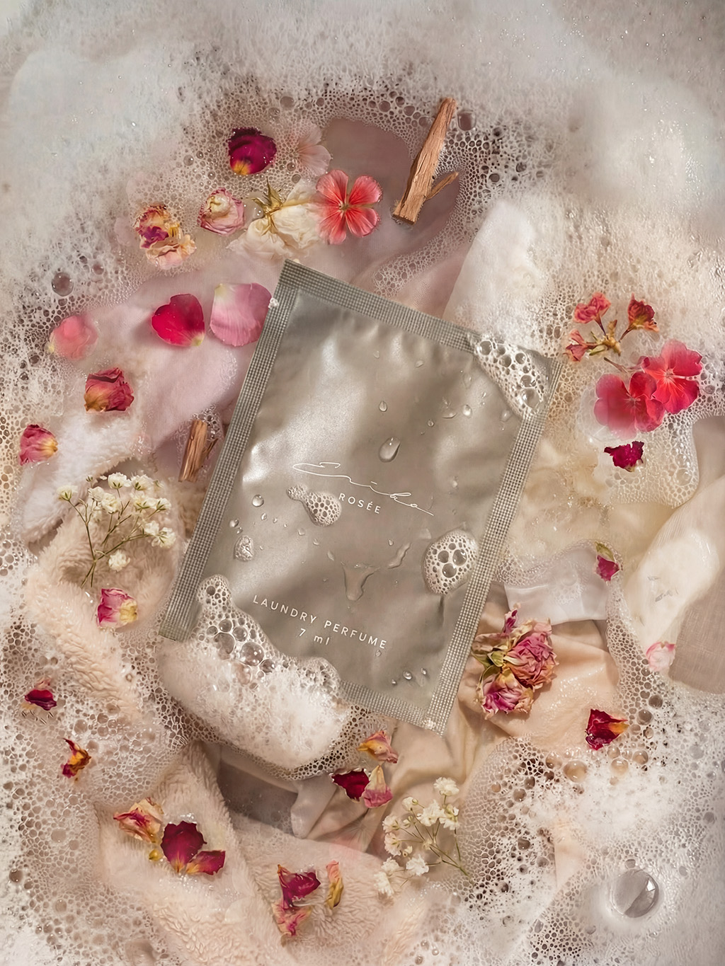 Vzorka · Parfémy na pranie · 7 ml Varianta: ROSÉE