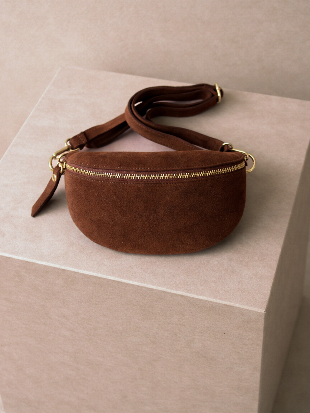 Tmavo hnedá semišová oblička ZOKIANI Veľkosť: ONESIZE