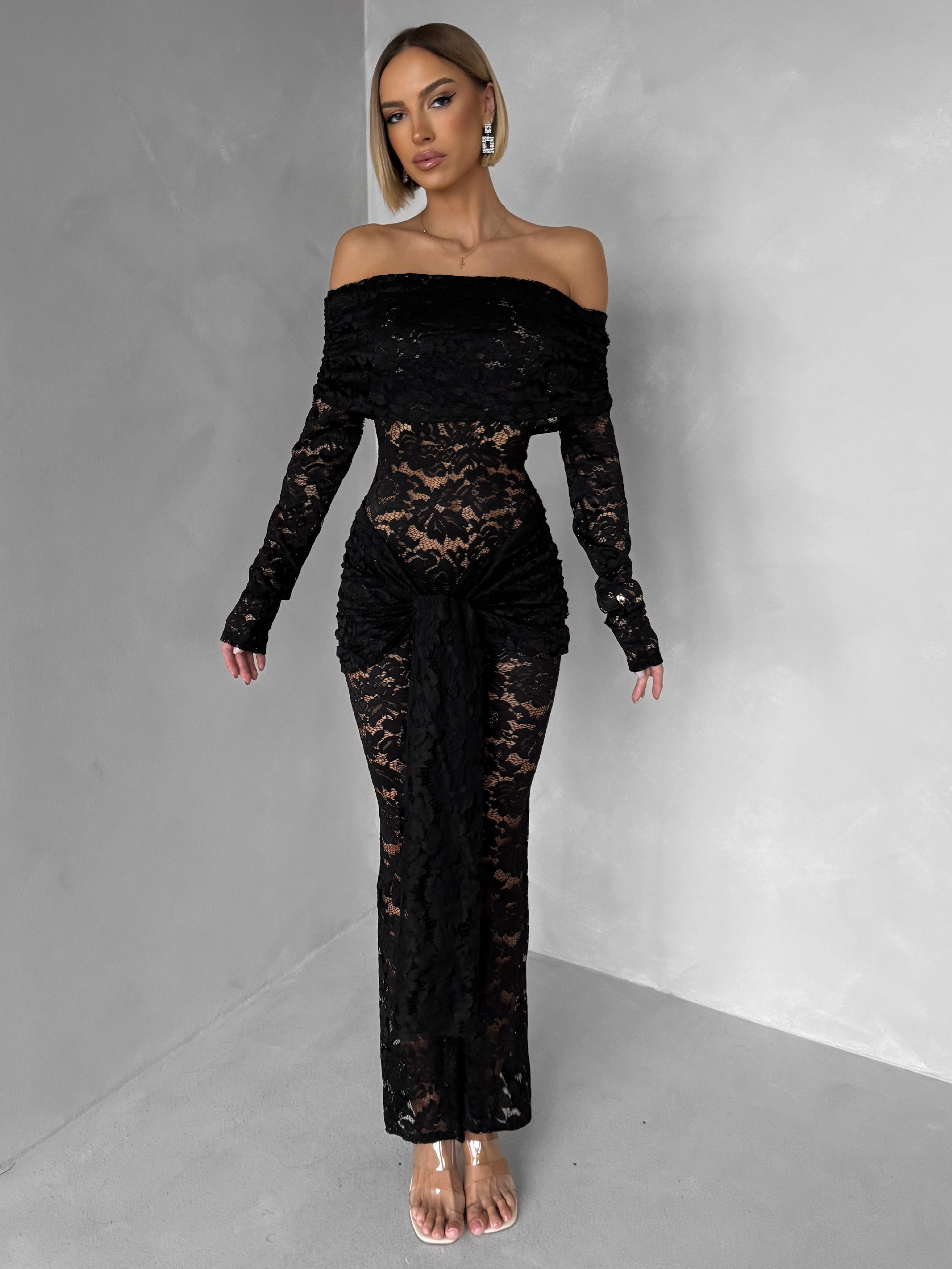 Čierny krajkový dlhý overal NERVOL Veľkosť: ONESIZE