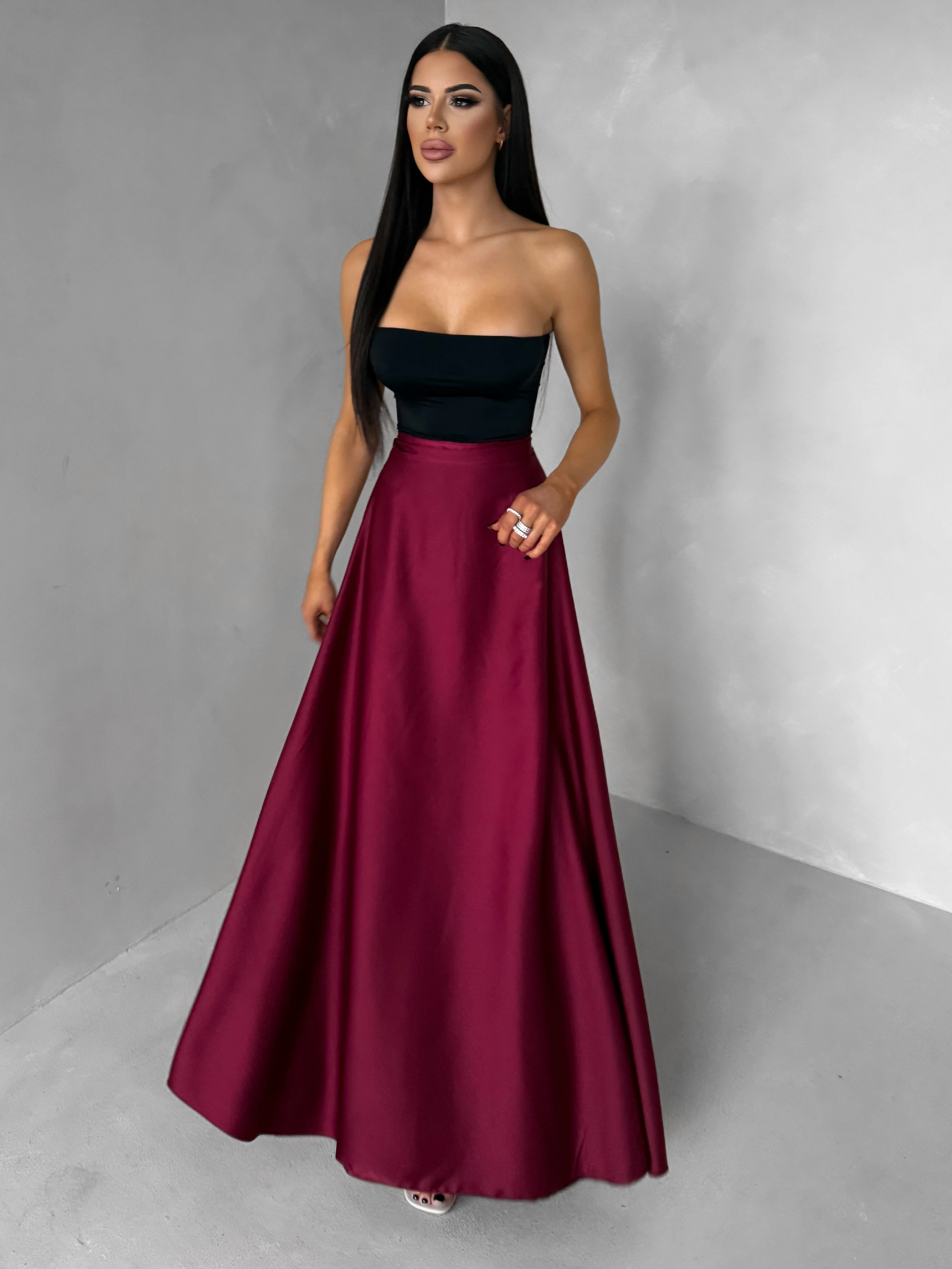 Vínová saténová dlhá zavinovacia maxi sukňa DENISSE Veľkosť: ONESIZE