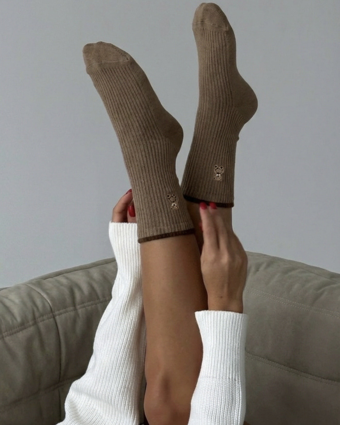 Béžové vysoké ponožky JAVONTE Veľkosť: ONESIZE