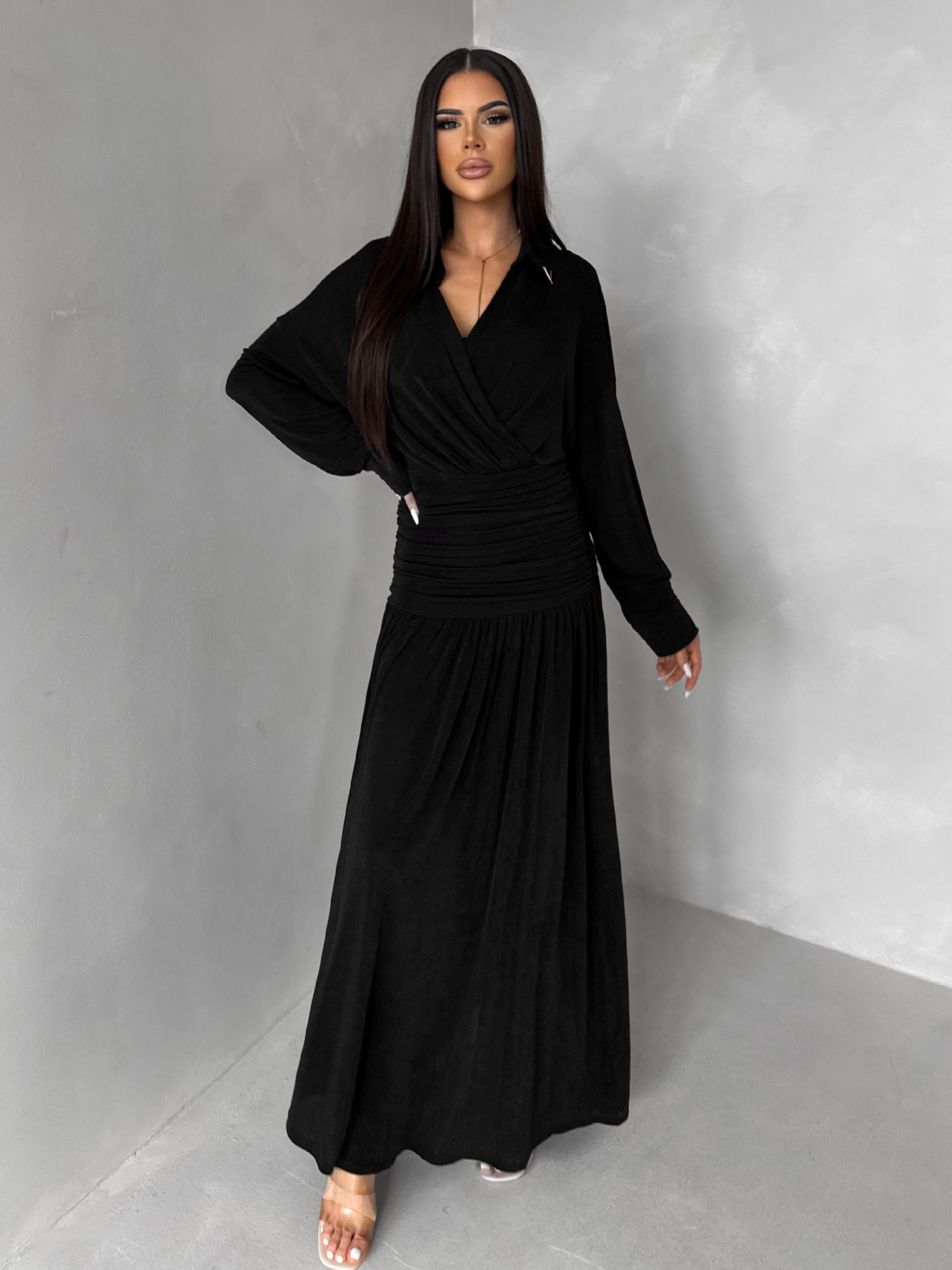 Čierne dlhé elegantné šaty SPIRIT s riasením Veľkosť: S/M