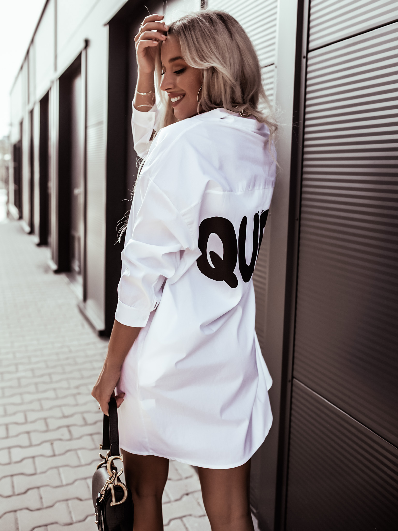 Šaty Roy Farba: Bílá