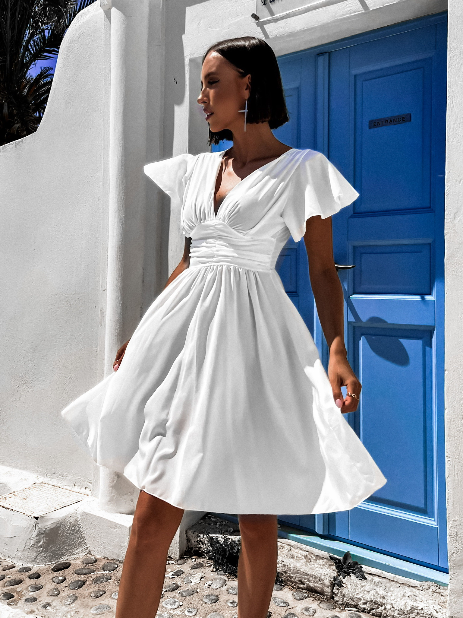 Biele ľahké šaty SATTY s volánikmi