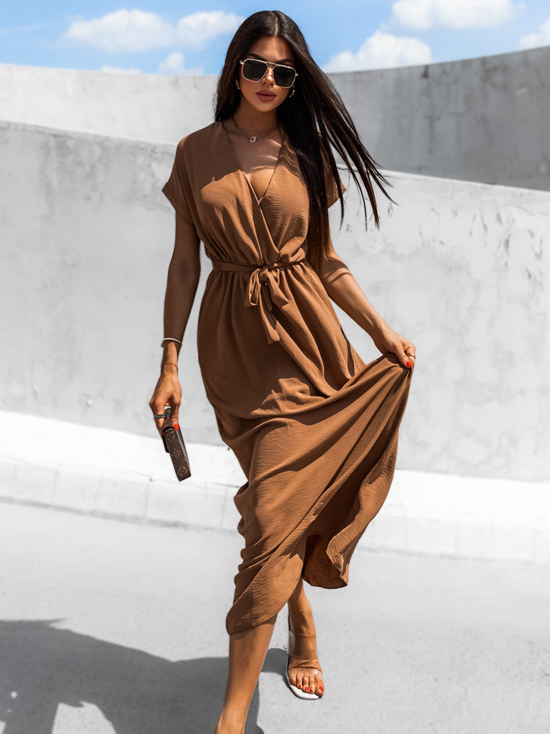 Hnedé dlhšie elegantné šaty FEYLING so zaväzovaním