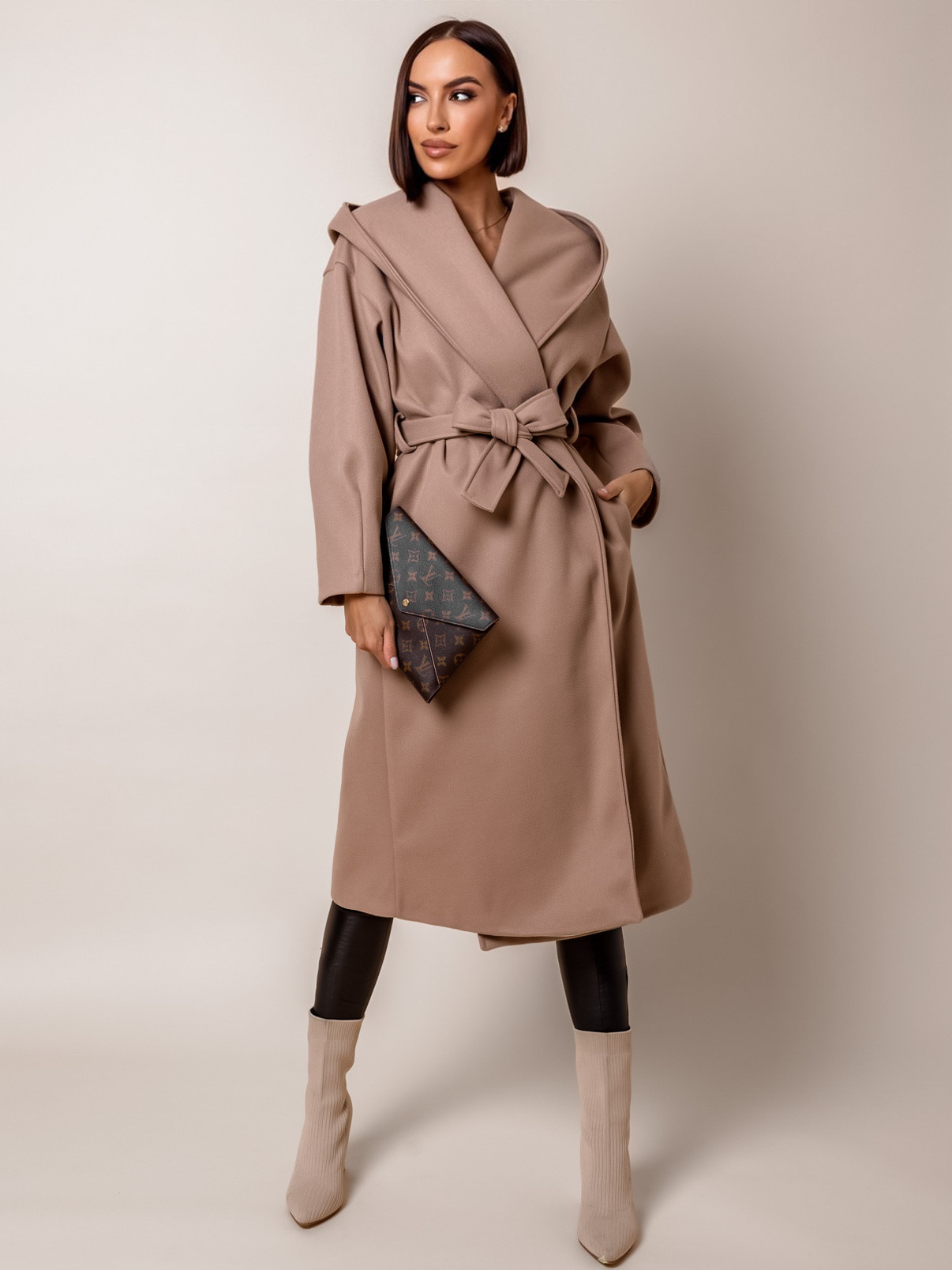 Svetlohnedý elegantný kabát WALLES s kapucňou Veľkosť: ONESIZE