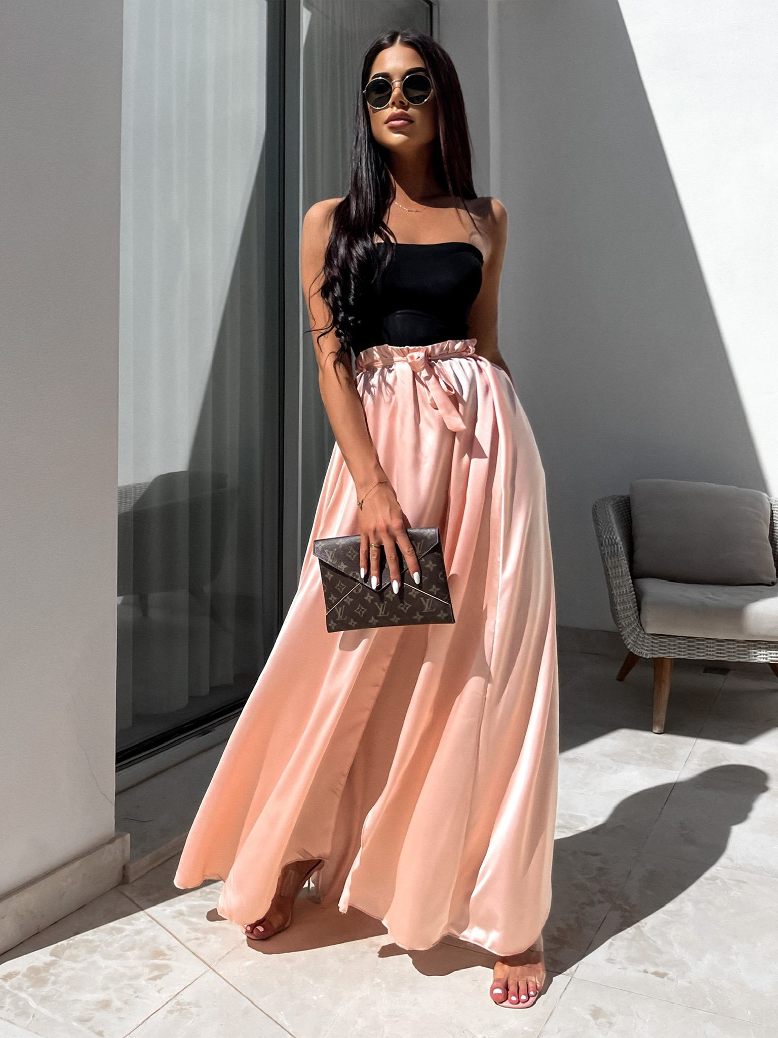 Svetloružová dlhá sukňa DENISE s rázporkom Veľkosť: ONESIZE