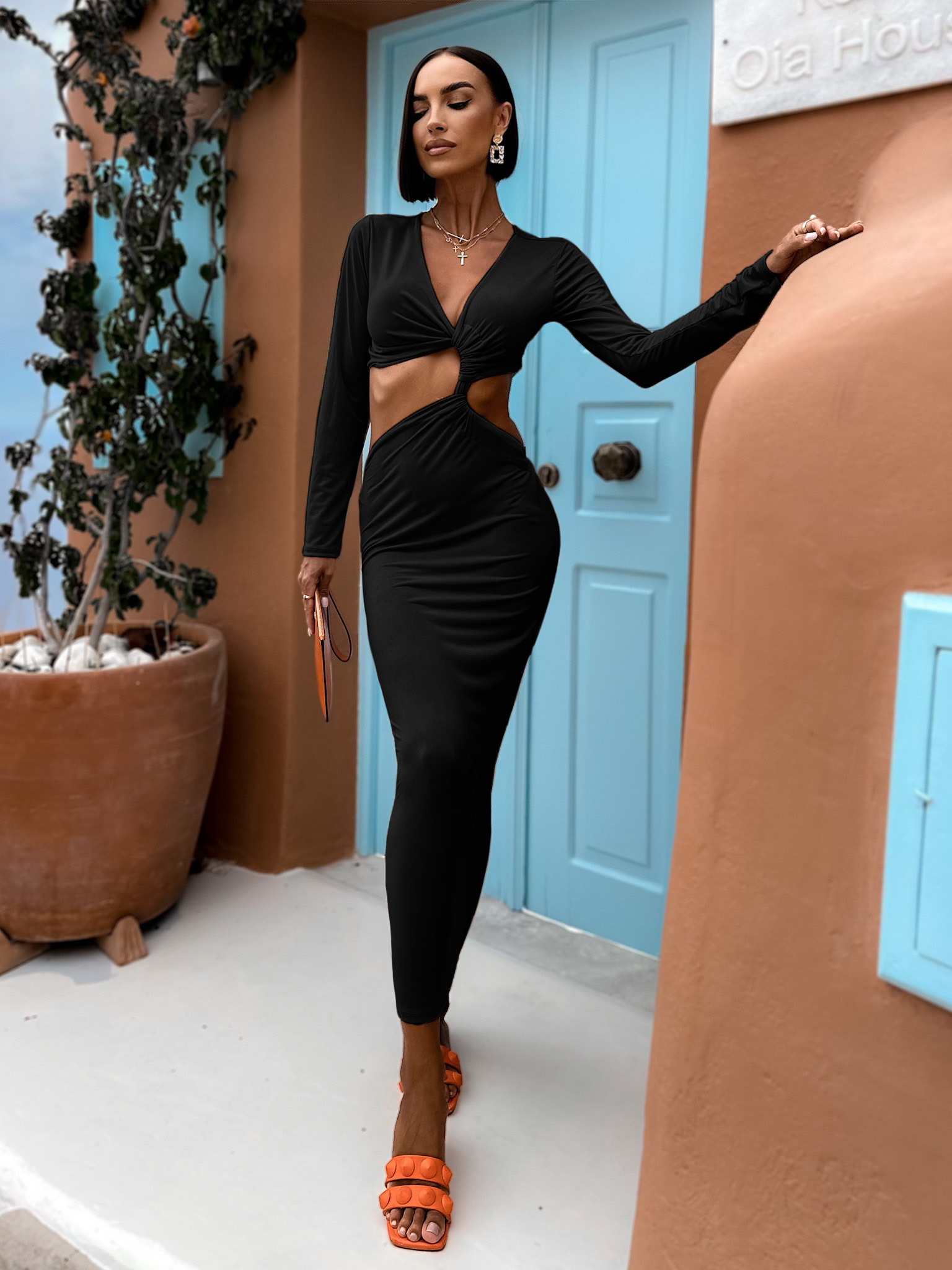 Čierne dlhé elegantné šaty LANTIC s dlhým rukávom Veľkosť: ONESIZE