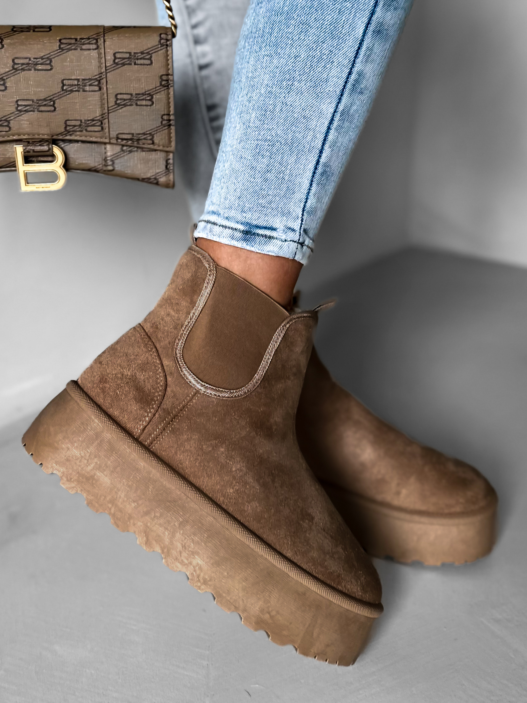 Hnedé topánky CASTOR s platformou Veľkosť: 36