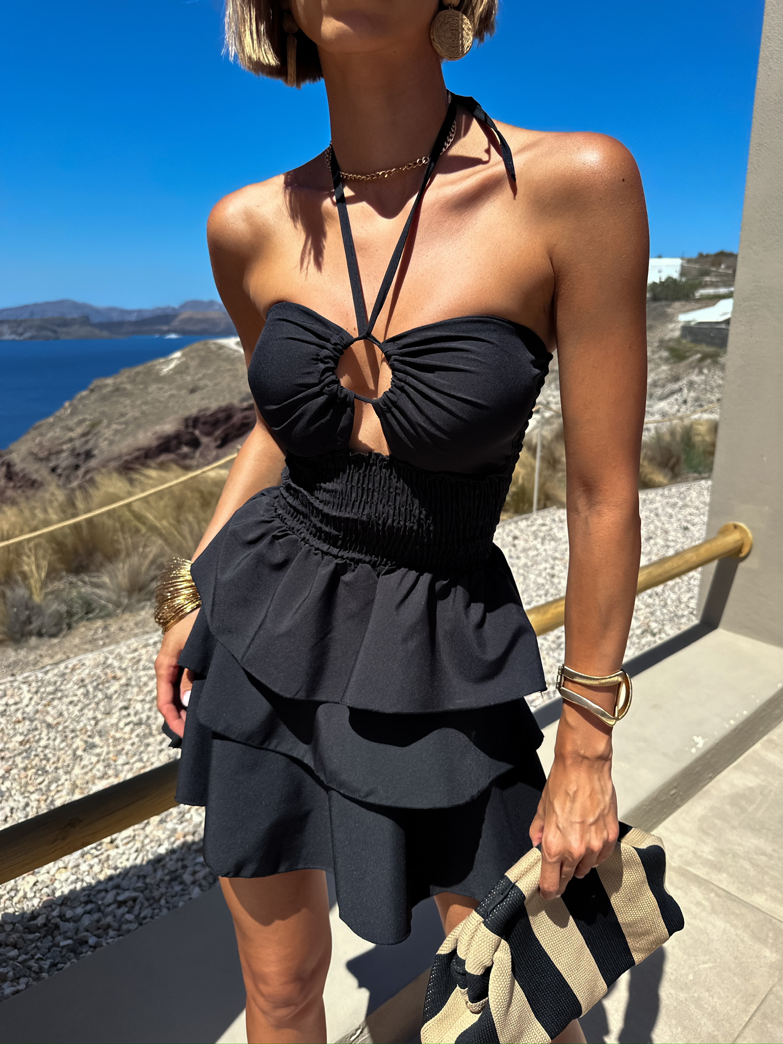 Čierne krátke volánikové šaty FOTIS Veľkosť: ONESIZE