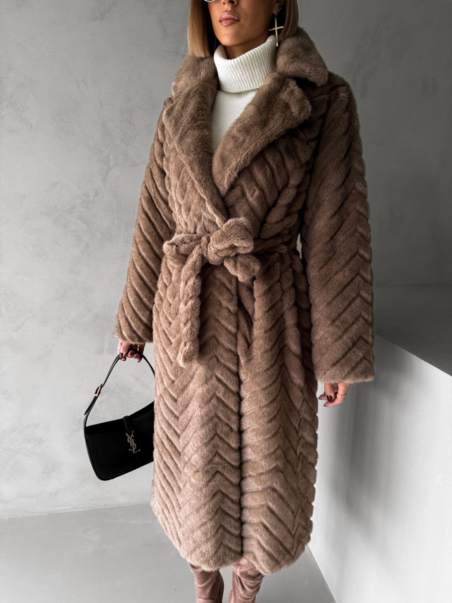 Hnedý dlhý faux fur kožušinový kabát TALAPATO Veľkosť: S/M