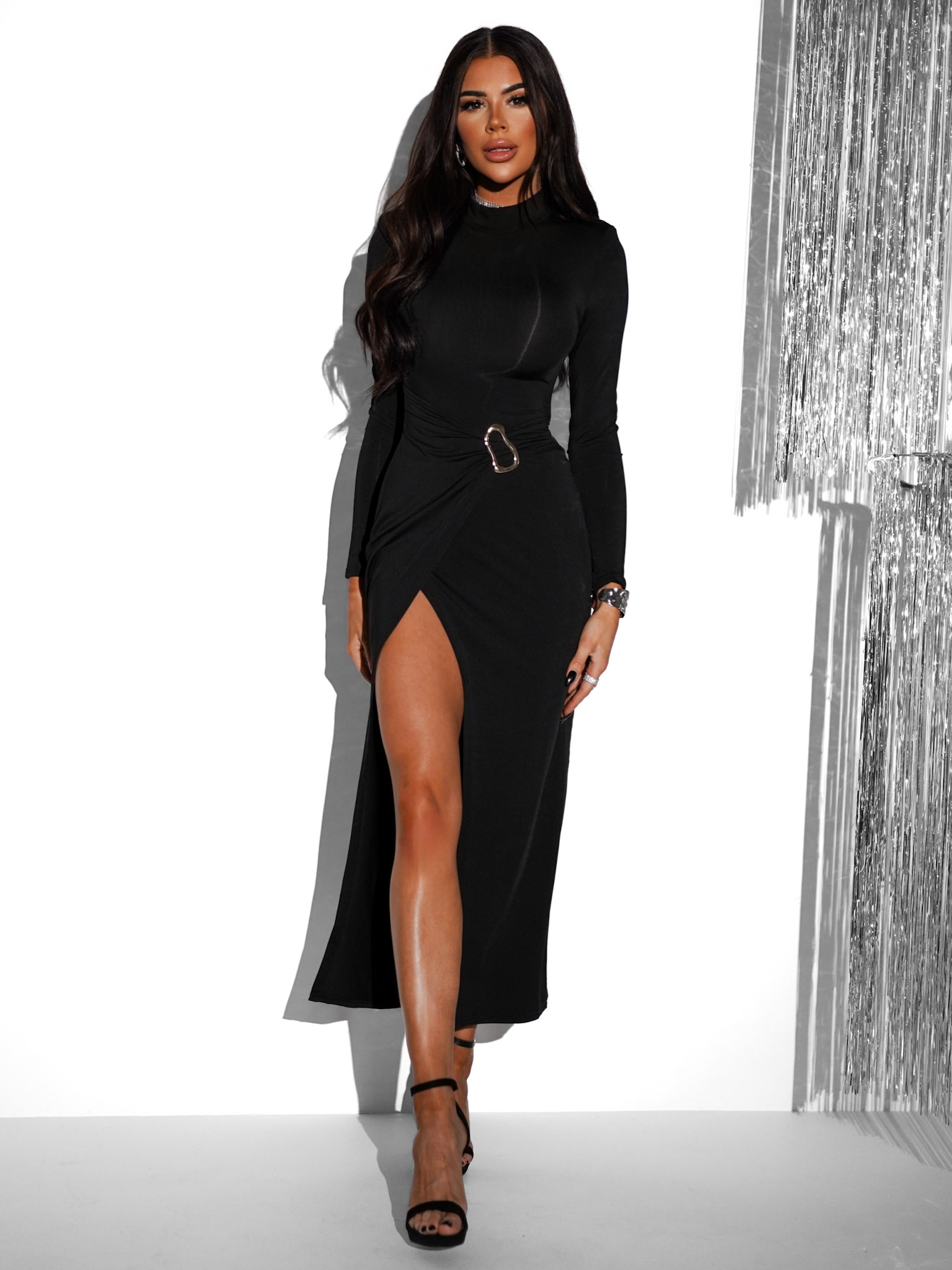 Čierne spoločenské dlhé šaty KAJSA so sponou Veľkosť: S/M