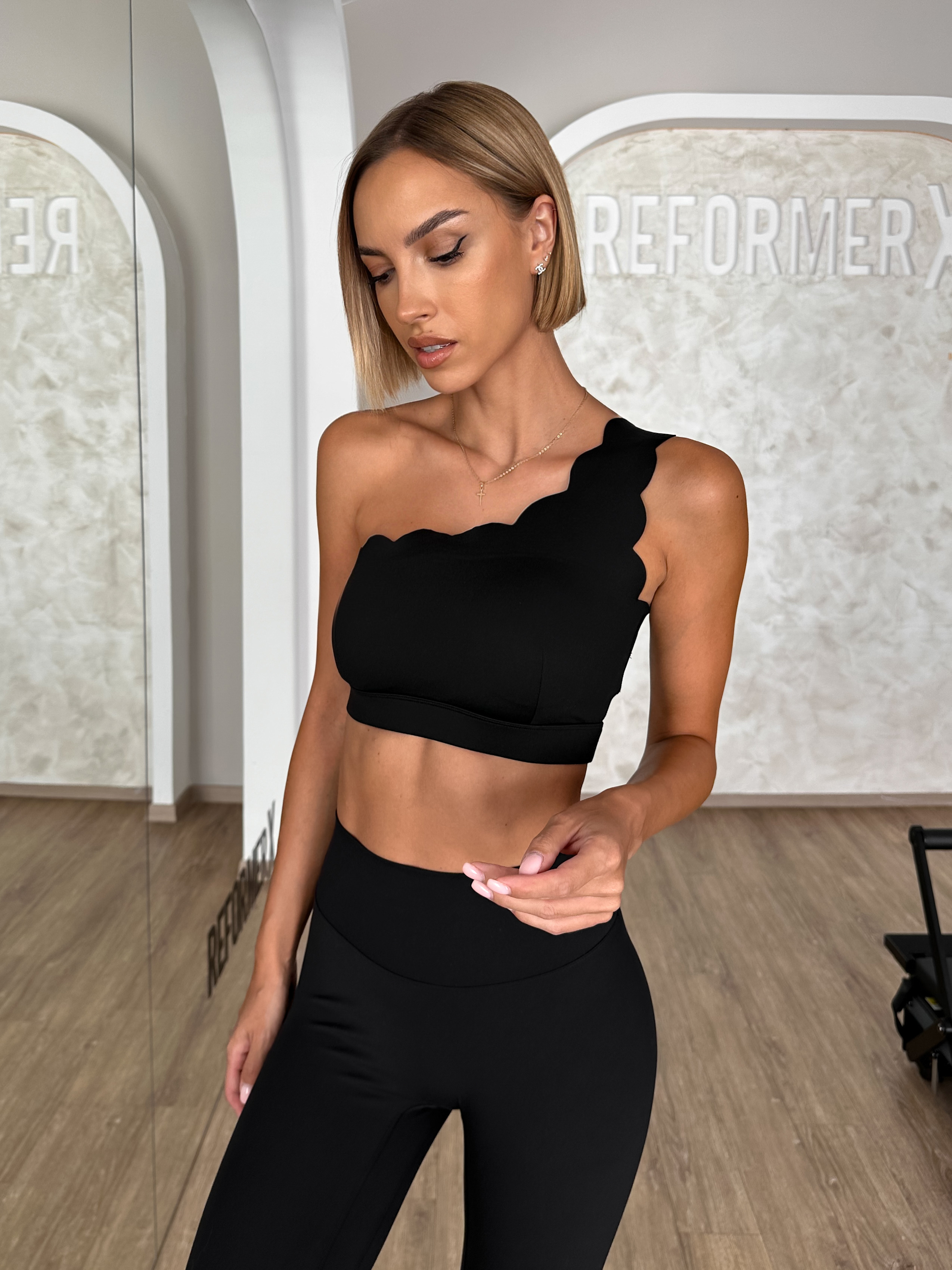 Čierna športová vlnkovaná podprsenka FELIMA Veľkosť: M