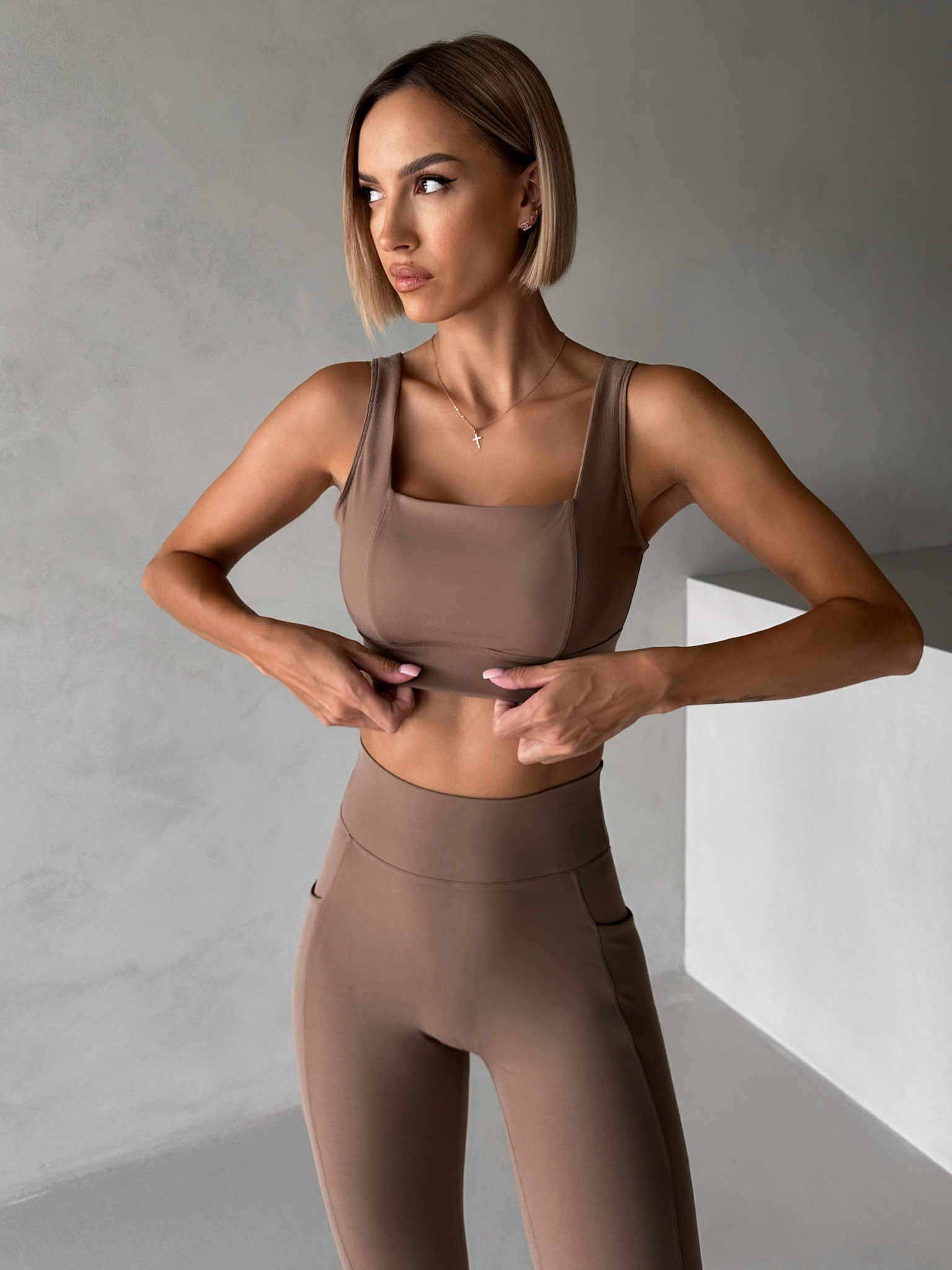 Hnedá športová podprsenka SELYRA Veľkosť: S