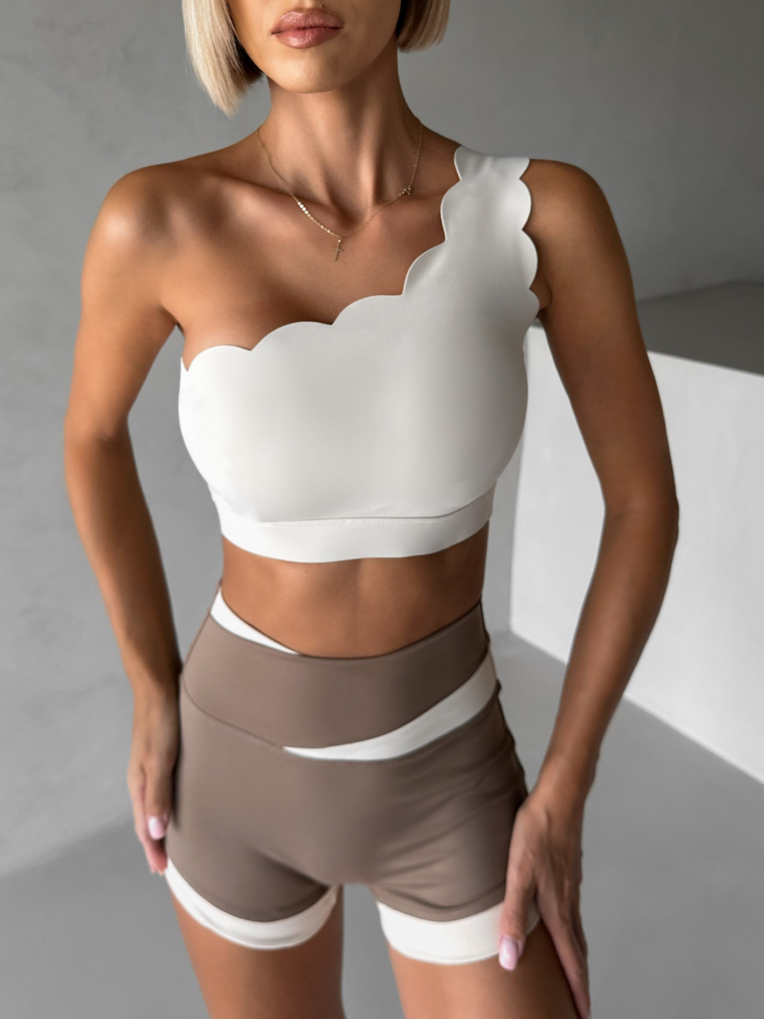 Krémová športová vlnkovaná podprsenka FELIMA Veľkosť: S