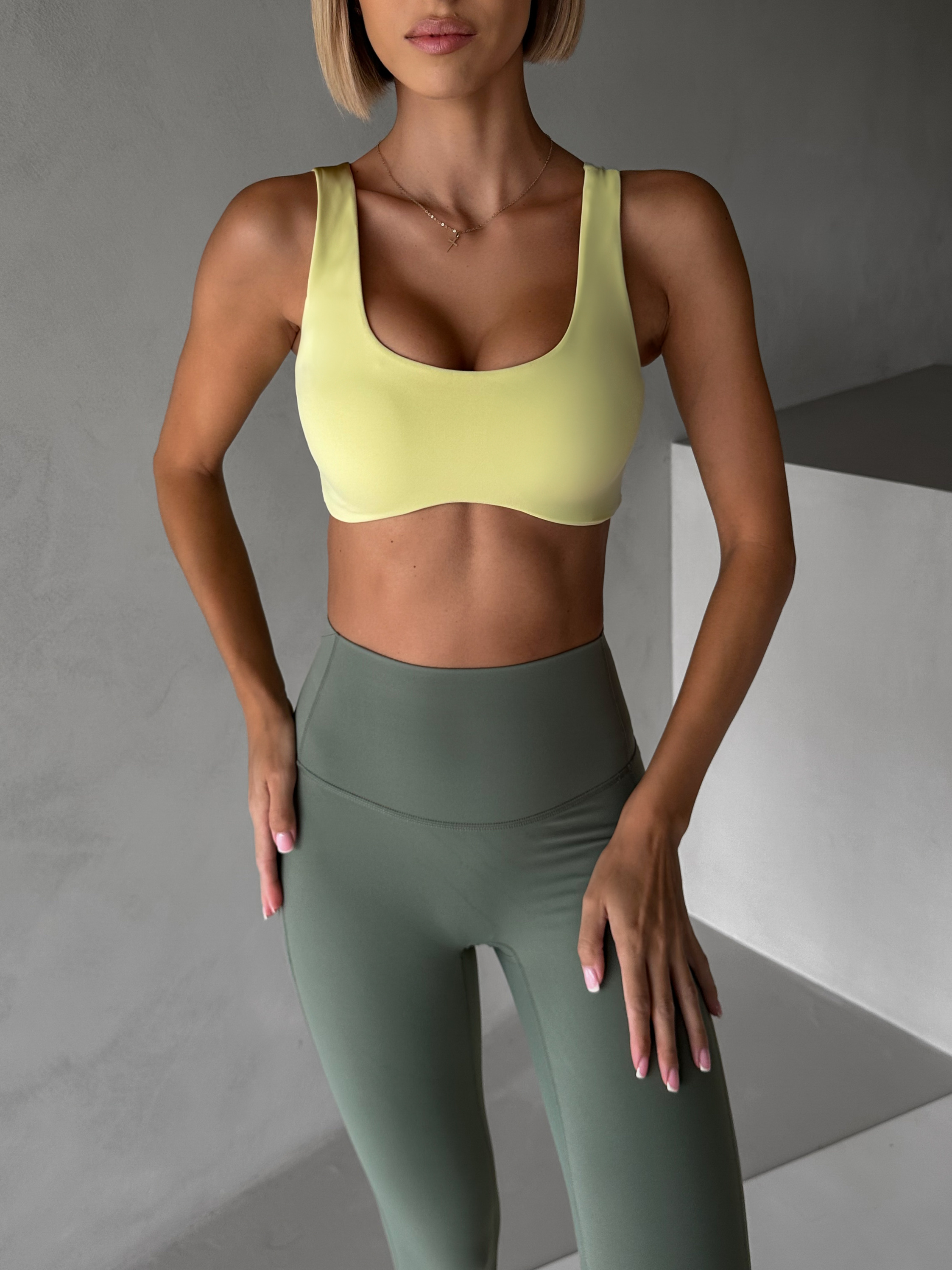 Zelená športová podprsenka JILJITA Veľkosť: S