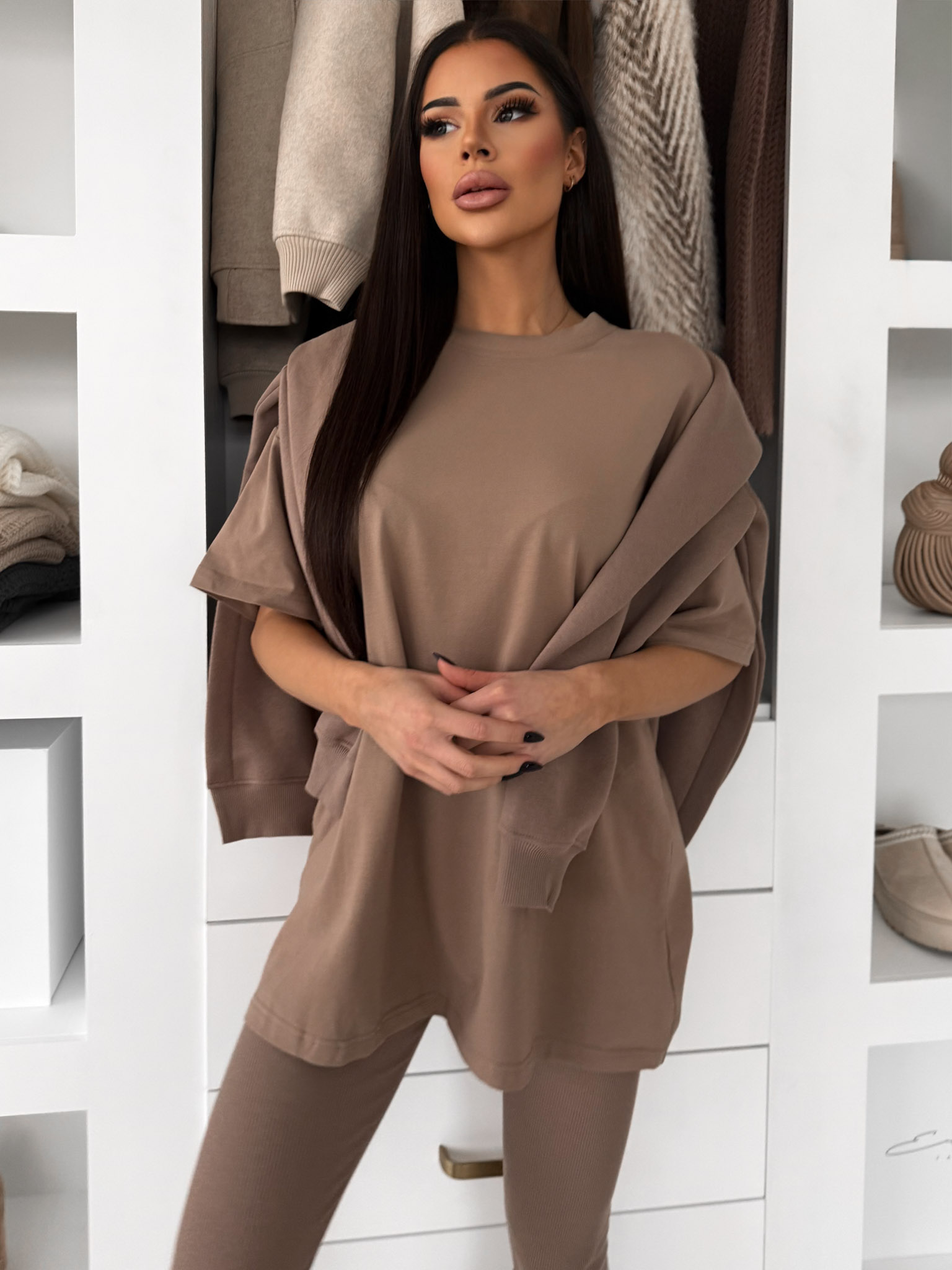 Hnedé bavlnené basic tričko LOVETE s krátkym rukávom Veľkosť: ONESIZE