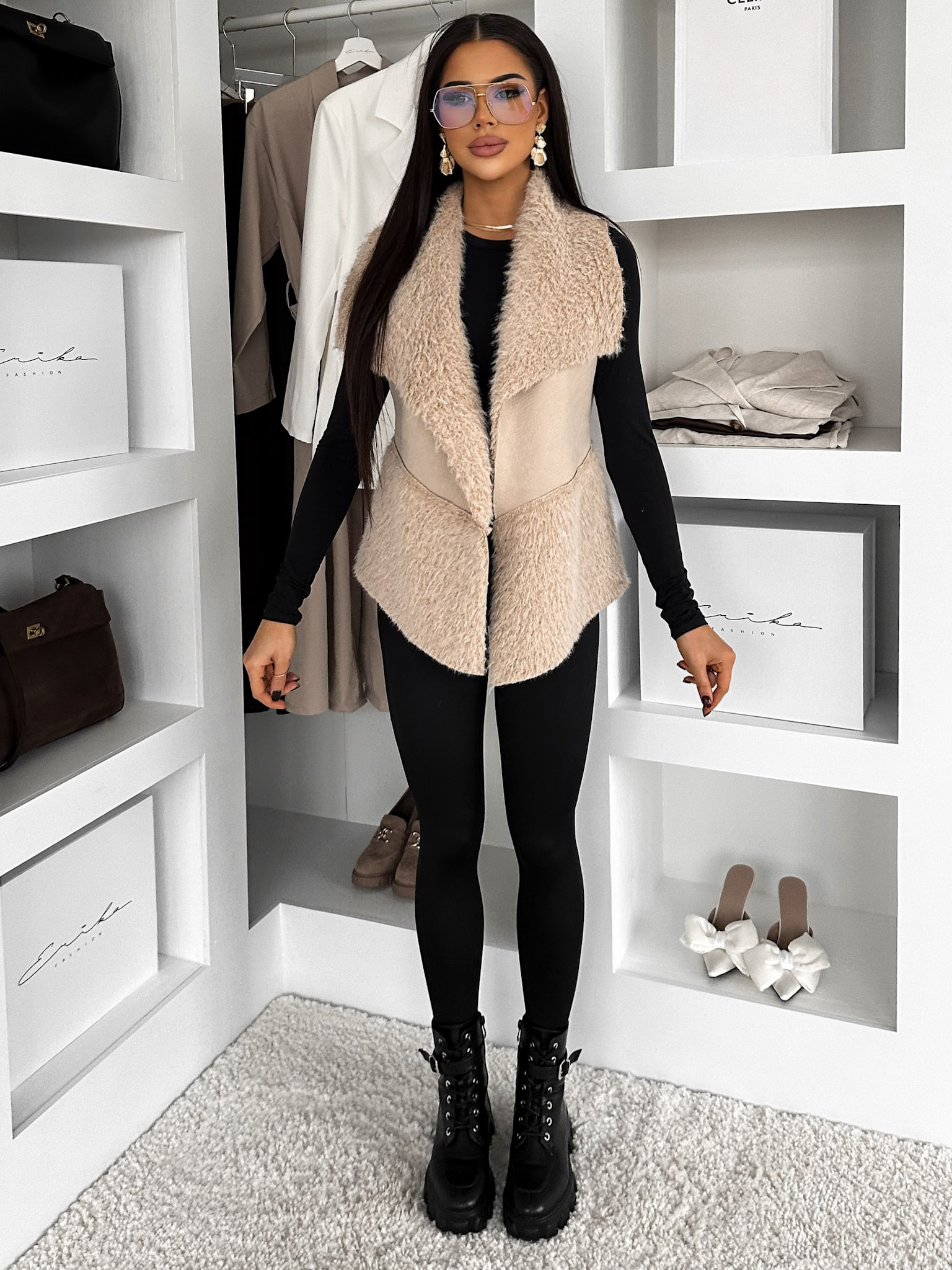 Béžová kožušinová vestička VERAN Veľkosť: ONESIZE