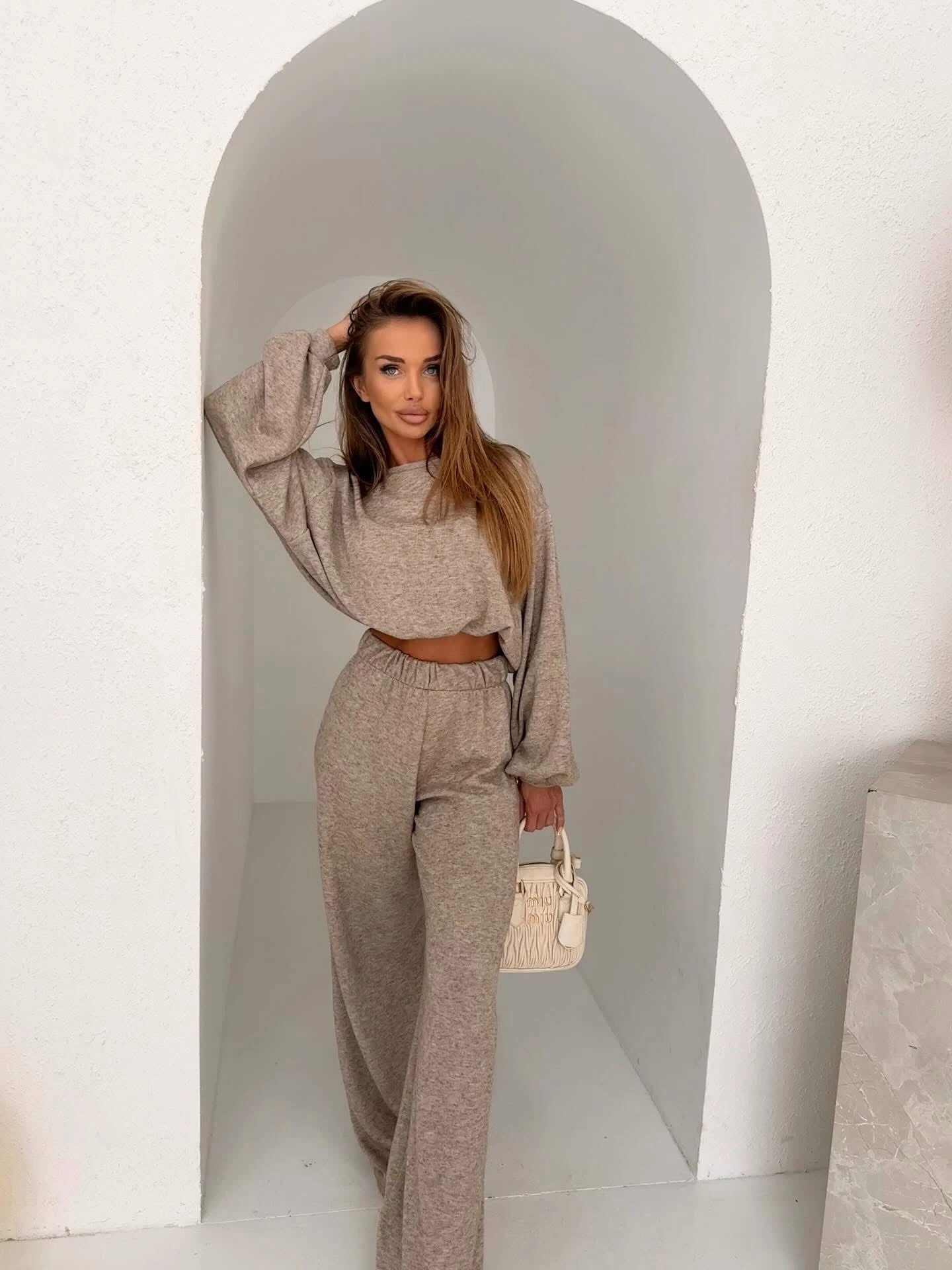 Béžová štýlová tepláková súprava NORYZA Veľkosť: ONESIZE