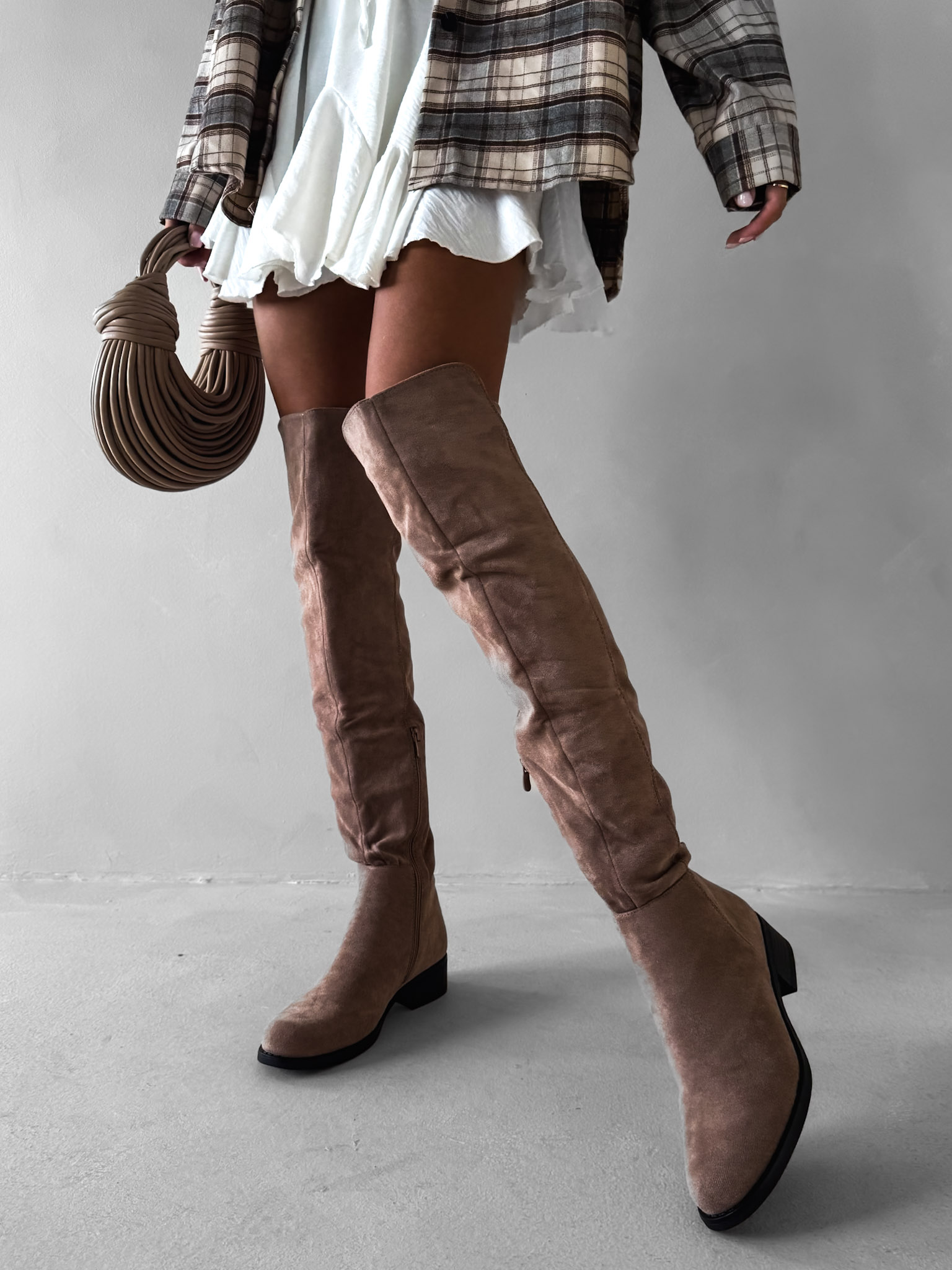 Hnedé semišové vysoké čižmy VEYRA nad kolená Veľkosť: 41