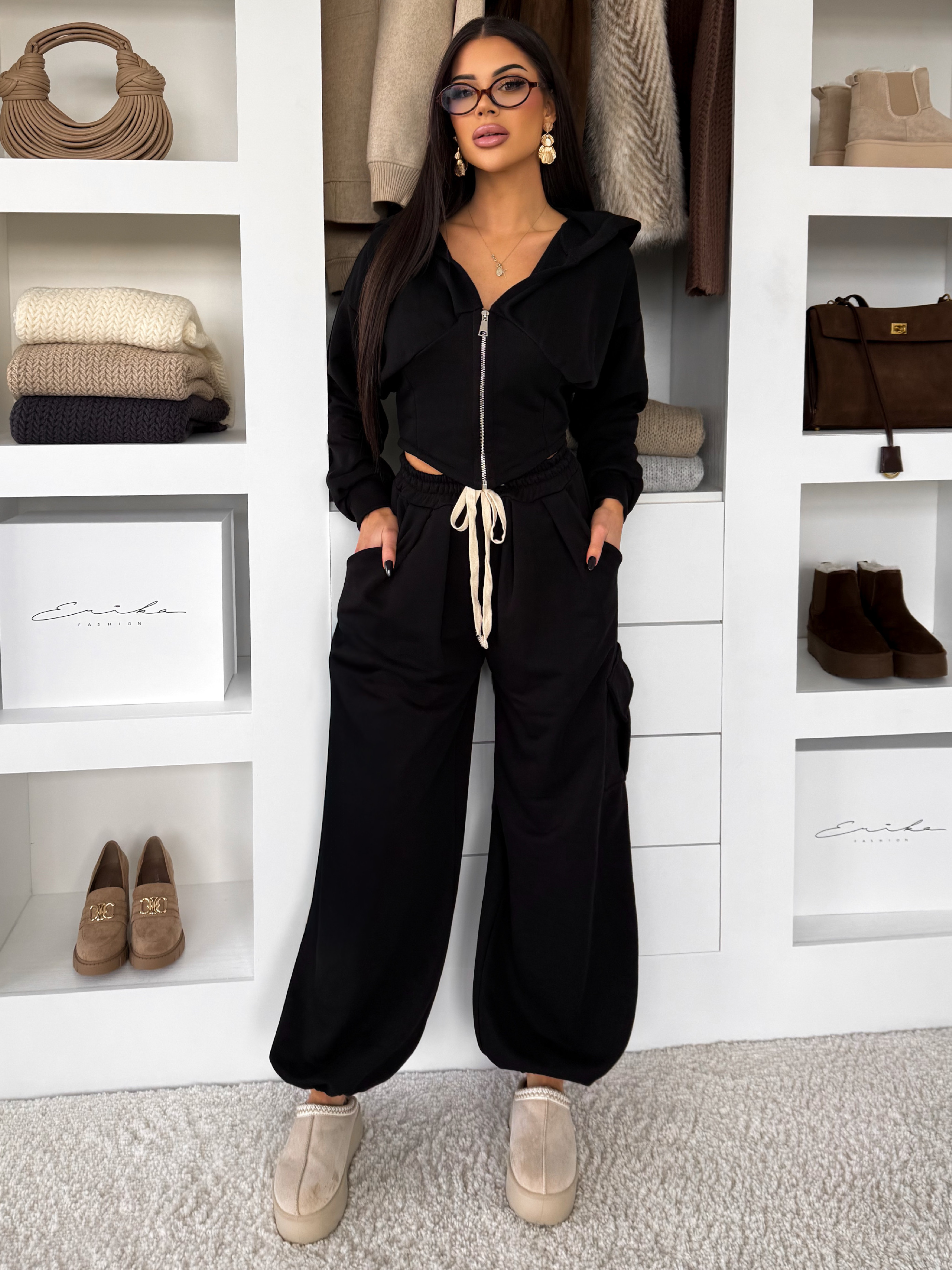 Čierna bavlnená tepláková teplákovka súprava WENARI Veľkosť: ONESIZE