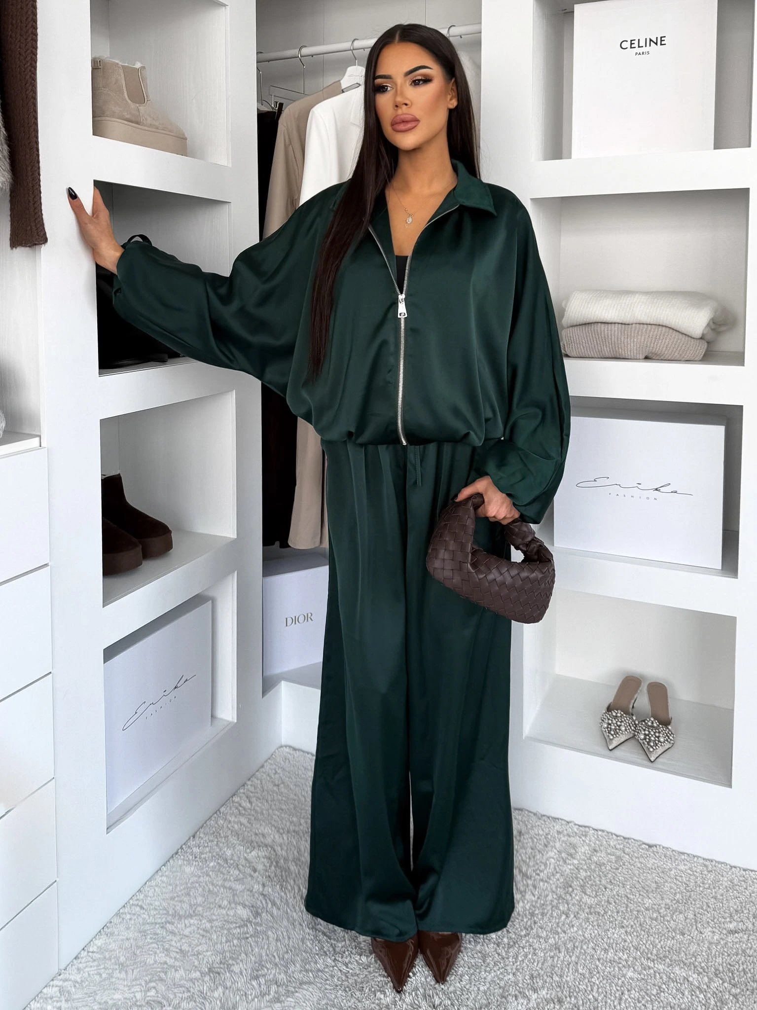 Smaragdový saténový nohavicový komplet TRENIVA Veľkosť: ONESIZE