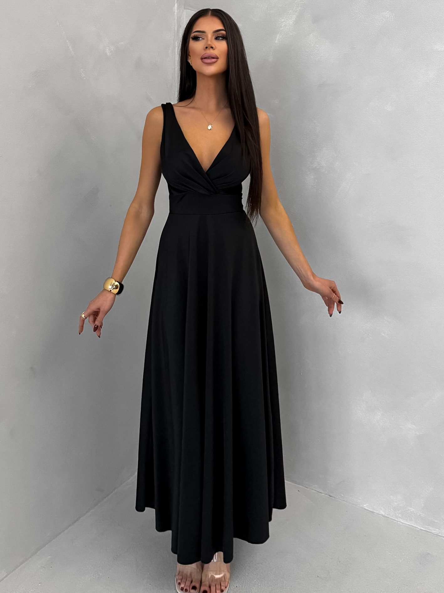 Čierne saténové jednoduché spoločenské šaty EZMIRA Veľkosť: ONESIZE